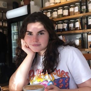 Meet your Posher, Ella